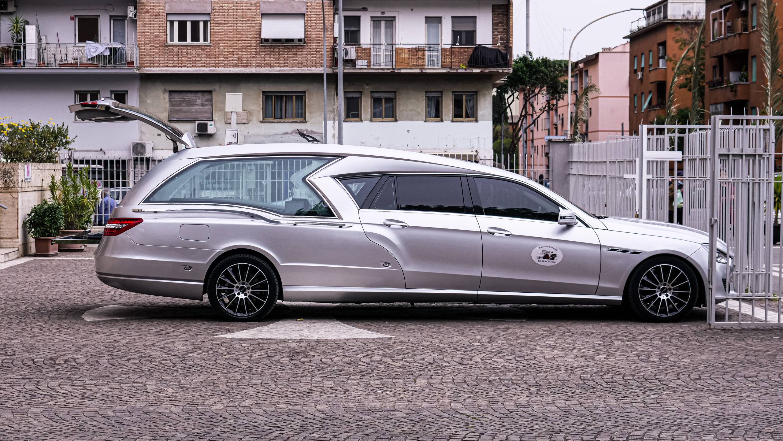 Auto Funebre